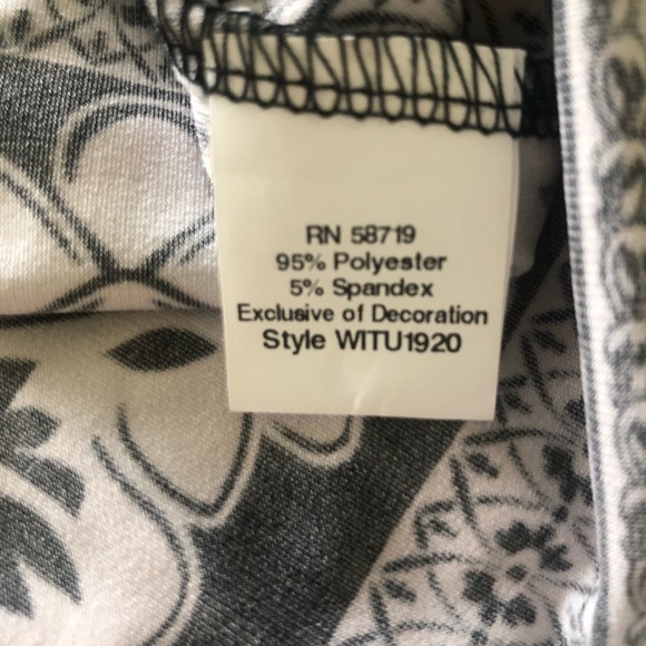 COPY - Elementz Women Plus 2X V-neck Unique Patte… - Picture 7 of 8